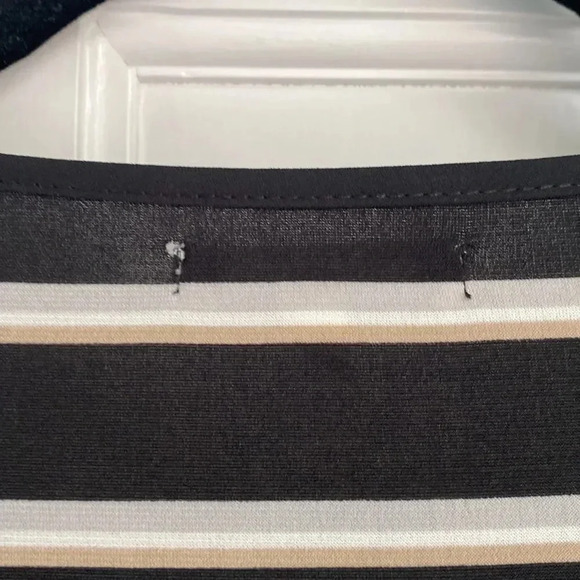 Maurices Stripe Flutter Sleeve Wrap Dress V-Neck Black White Tan Gray Size S - Picture 9 of 13